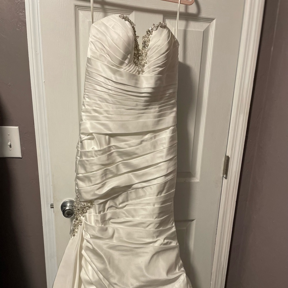 Allure Bridals Wedding Dress